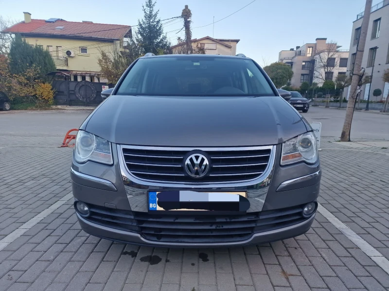 VW Touran, снимка 8 - Автомобили и джипове - 52423701