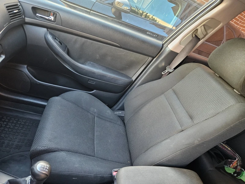 Toyota Avensis 1.8 vvti BRC, снимка 12 - Автомобили и джипове - 52818015