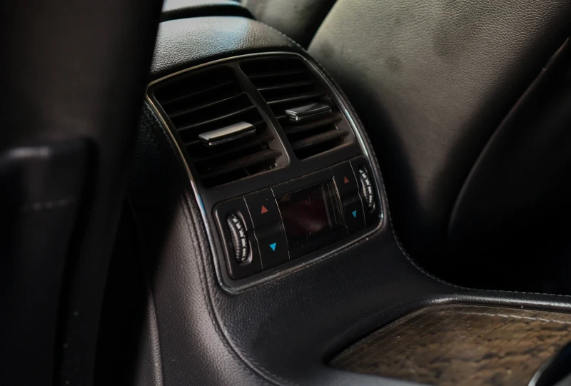 Mercedes-Benz CLS 320, снимка 9 - Автомобили и джипове - 53408274