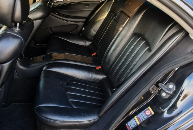 Mercedes-Benz CLS 320, снимка 8 - Автомобили и джипове - 53408274