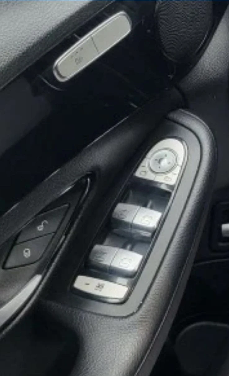 Mercedes-Benz C 200  - изображение 7