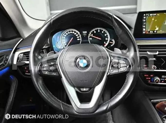 BMW 530 ШИБИДАХ/ФИКСИРАНА ЦЕНА ДО БЪЛГАРИЯ, снимка 9 - Автомобили и джипове - 54997361