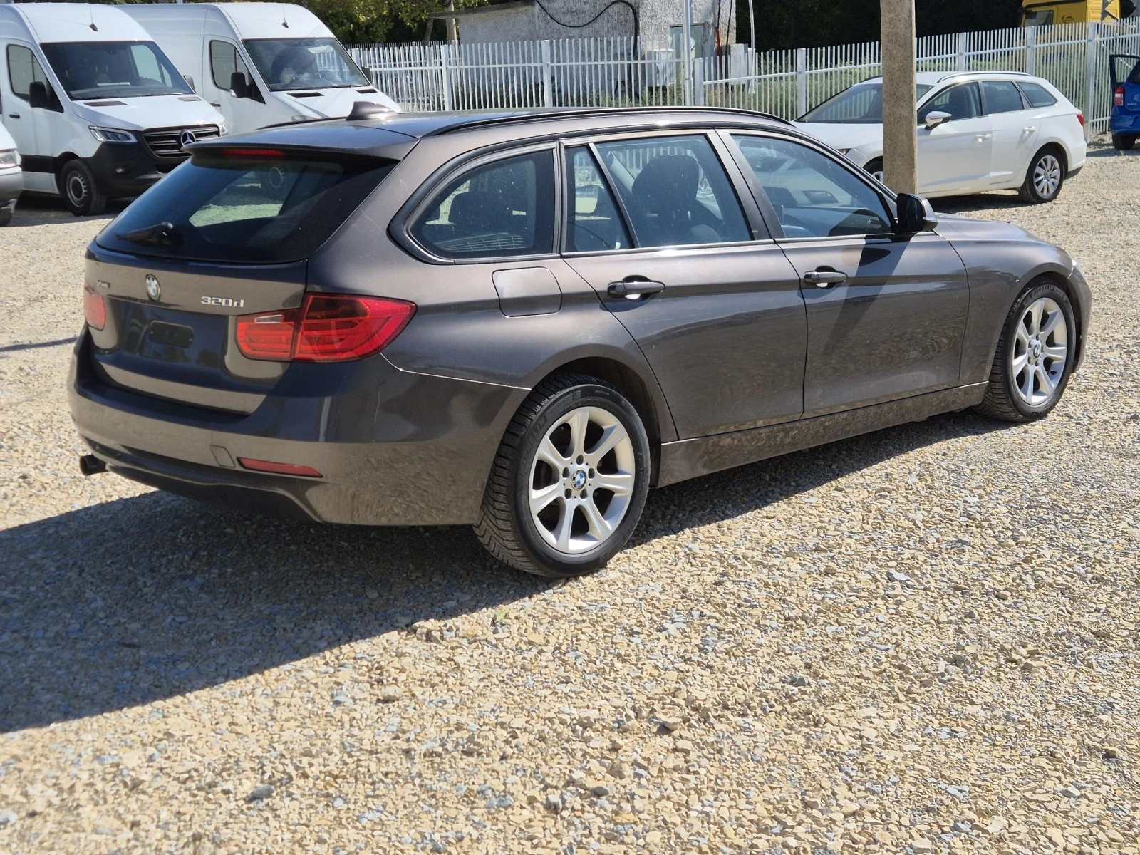 BMW 320 4x4  xDrive  - изображение 5
