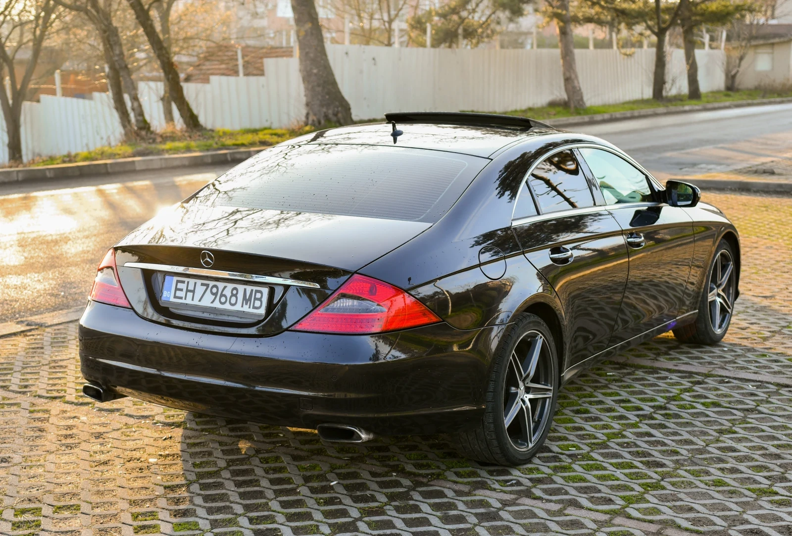 Mercedes-Benz CLS 320  - изображение 3