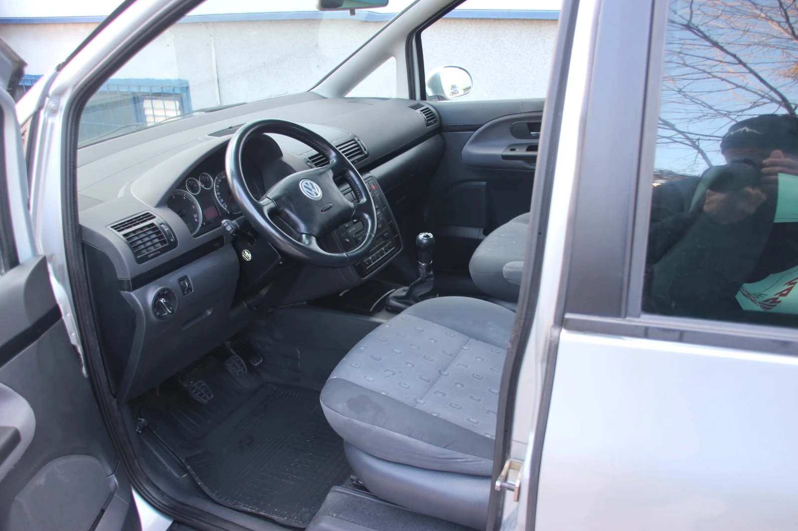 VW Sharan 1.9 TDI 131 кс. 6+ 1 МЕСТА НОВ ВНОС   - изображение 9