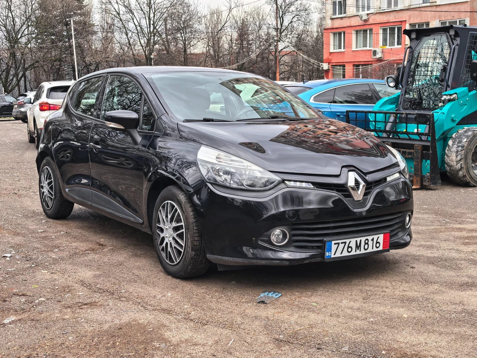 Renault Clio 1.2i Euro 6, снимка 4 - Автомобили и джипове - 53838353