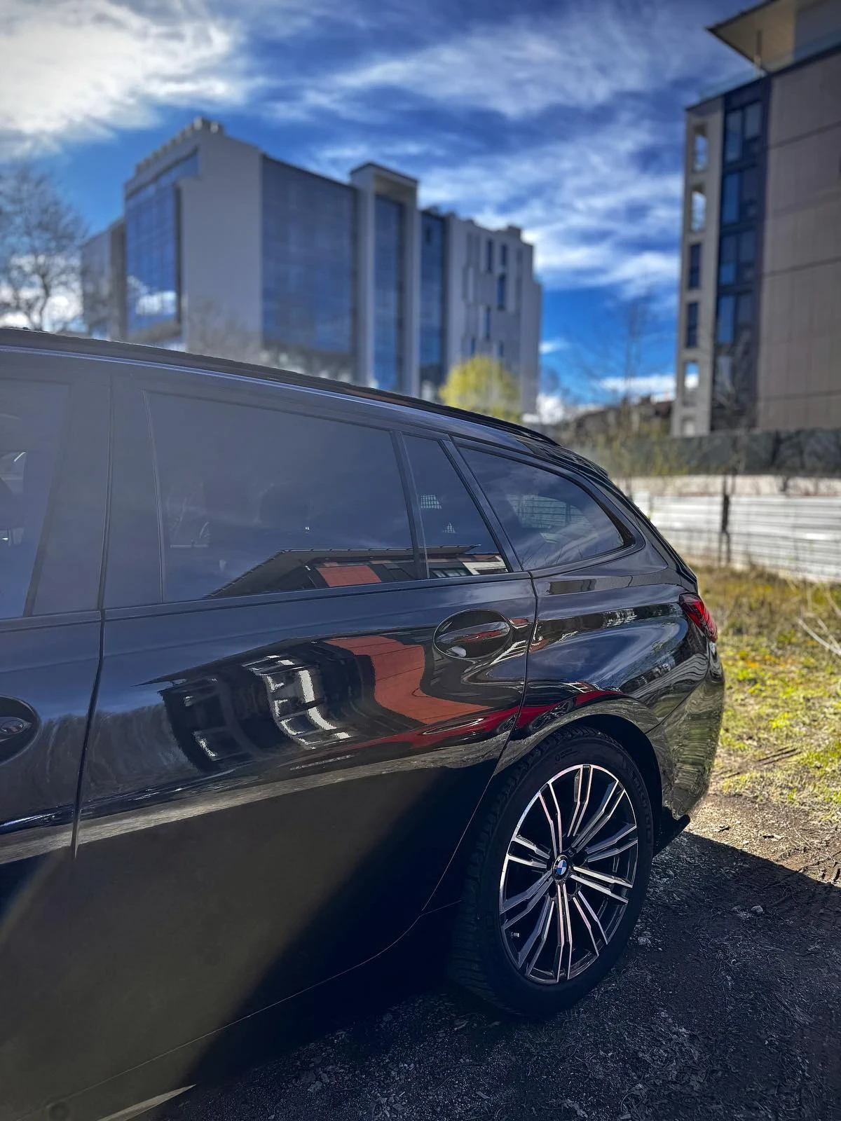 BMW 318 2.0d Sport (в гаранция до 02.2027г), снимка 4 - Автомобили и джипове - 54135759