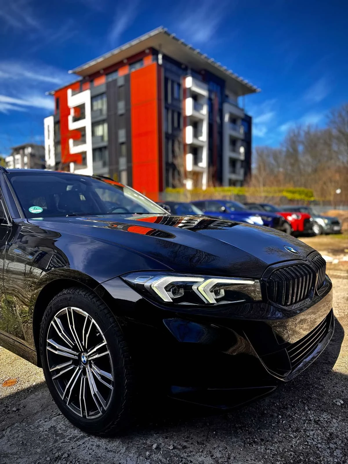 BMW 318 2.0d Sport (в гаранция до 02.2027г), снимка 2 - Автомобили и джипове - 54135759