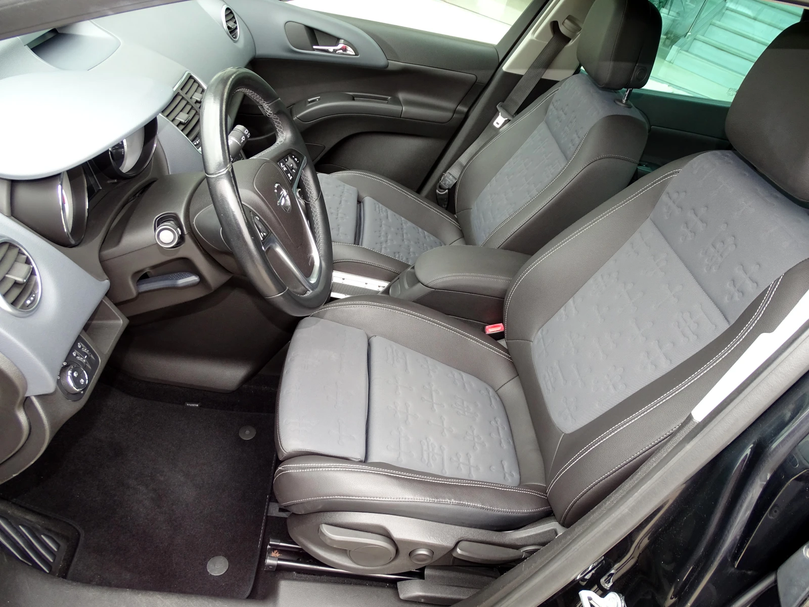 Opel Meriva 1.4i_COSMO_БЕЛГИЯ_* , снимка 9 - Автомобили и джипове - 54164899