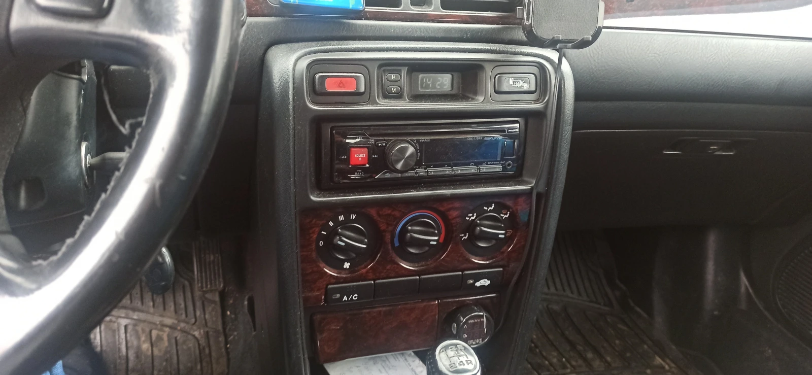 Honda Civic 1.4 90к.с., снимка 4 - Автомобили и джипове - 54305524