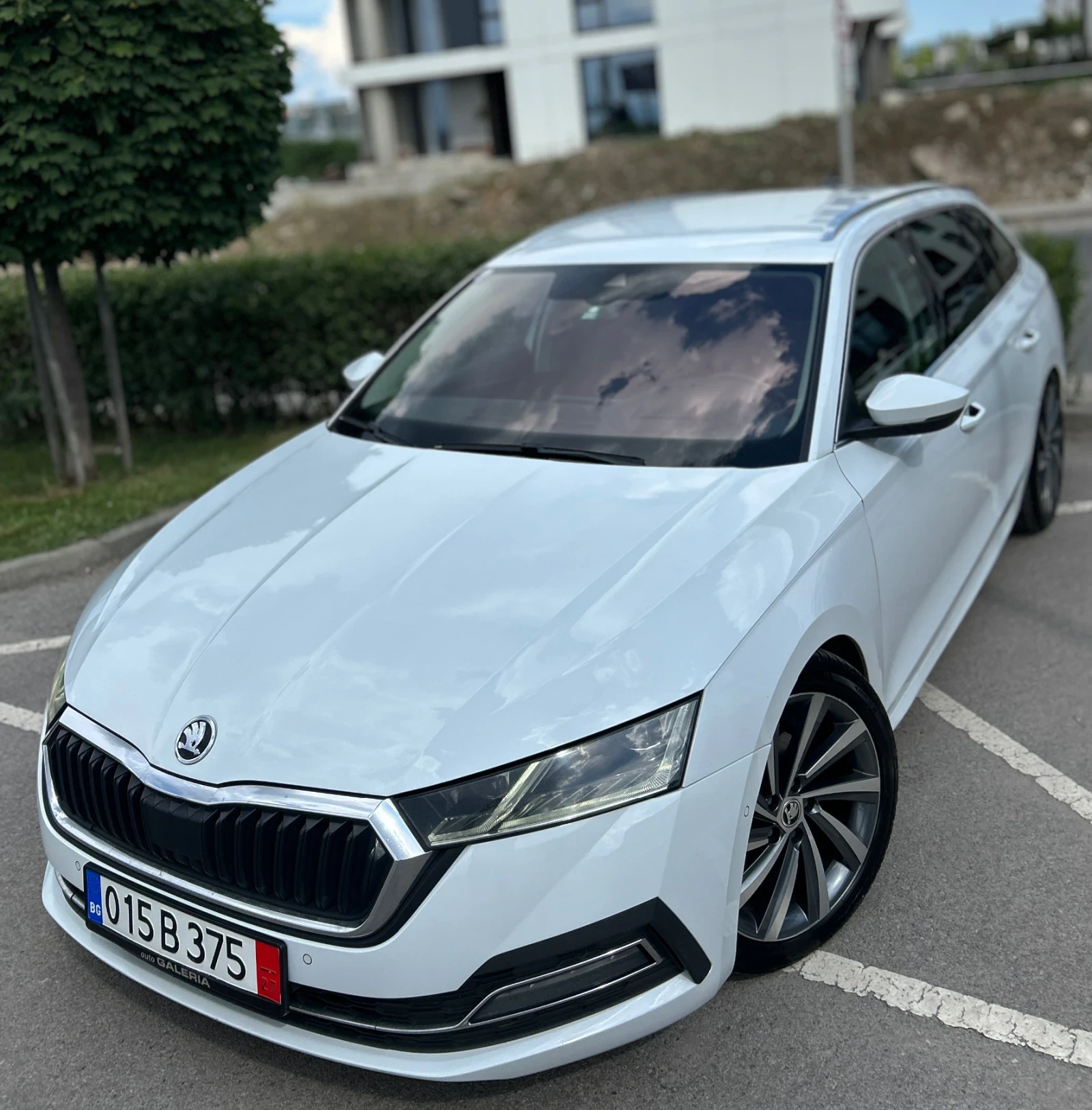 Skoda Octavia 2.0TDI* DSG* Adaptive Headlight* Kw, снимка 6 - Автомобили и джипове - 54866843
