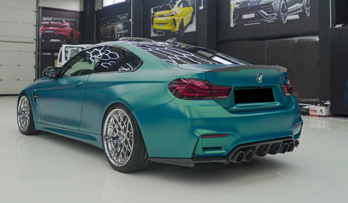 BMW M4 Competition Heritage Edition 1/750, снимка 2 - Автомобили и джипове - 54996763