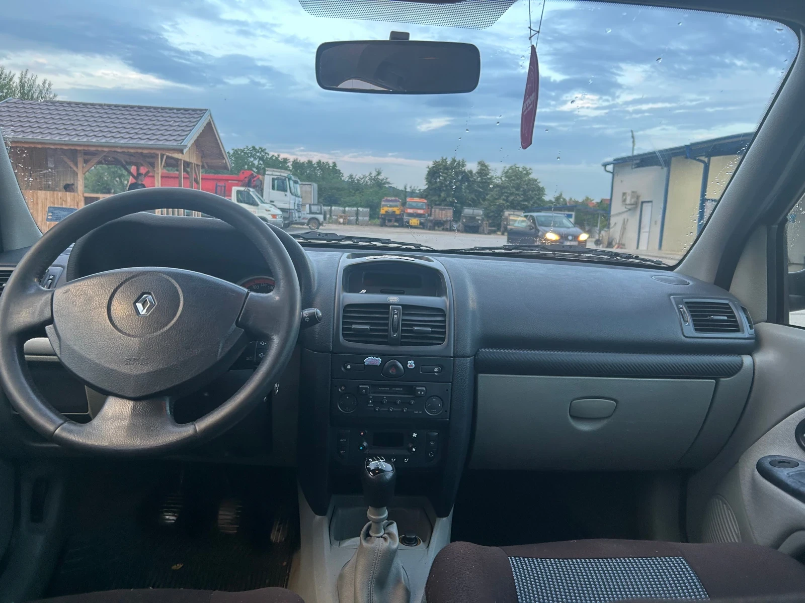 Renault Clio, снимка 8 - Автомобили и джипове - 55428266
