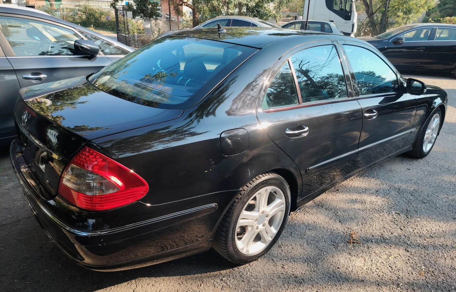 Mercedes-Benz E 220 2.2CDI/AVANTGARDE, снимка 6 - Автомобили и джипове - 55579038