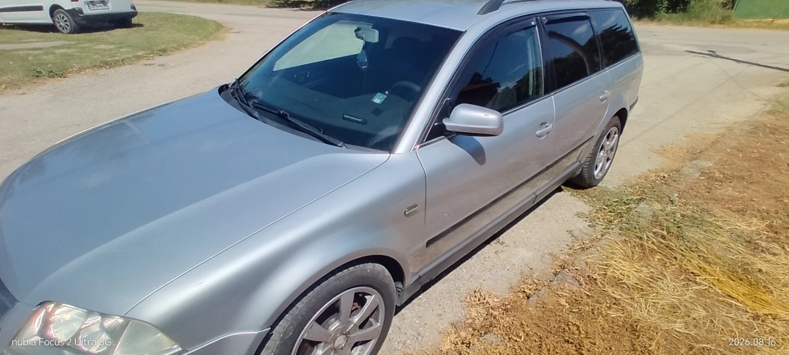 VW Passat, снимка 6 - Автомобили и джипове - 55594315