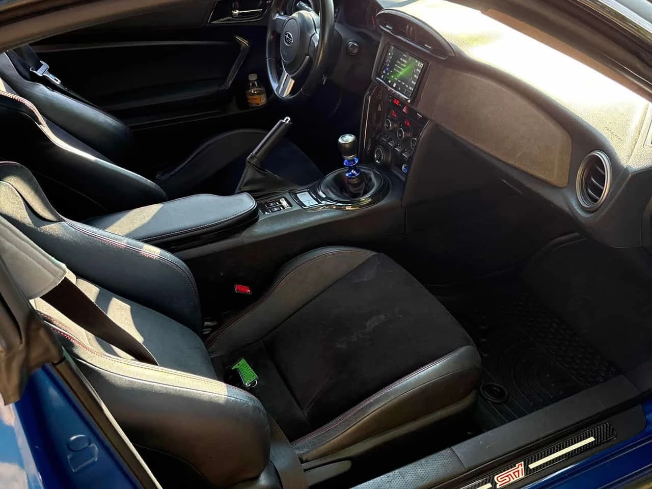Subaru BRZ  Sport tech * CARFAX * БЕЗ ПЪРВОНАЧАЛНА ВНОСКА, снимка 13 - Автомобили и джипове - 55650588