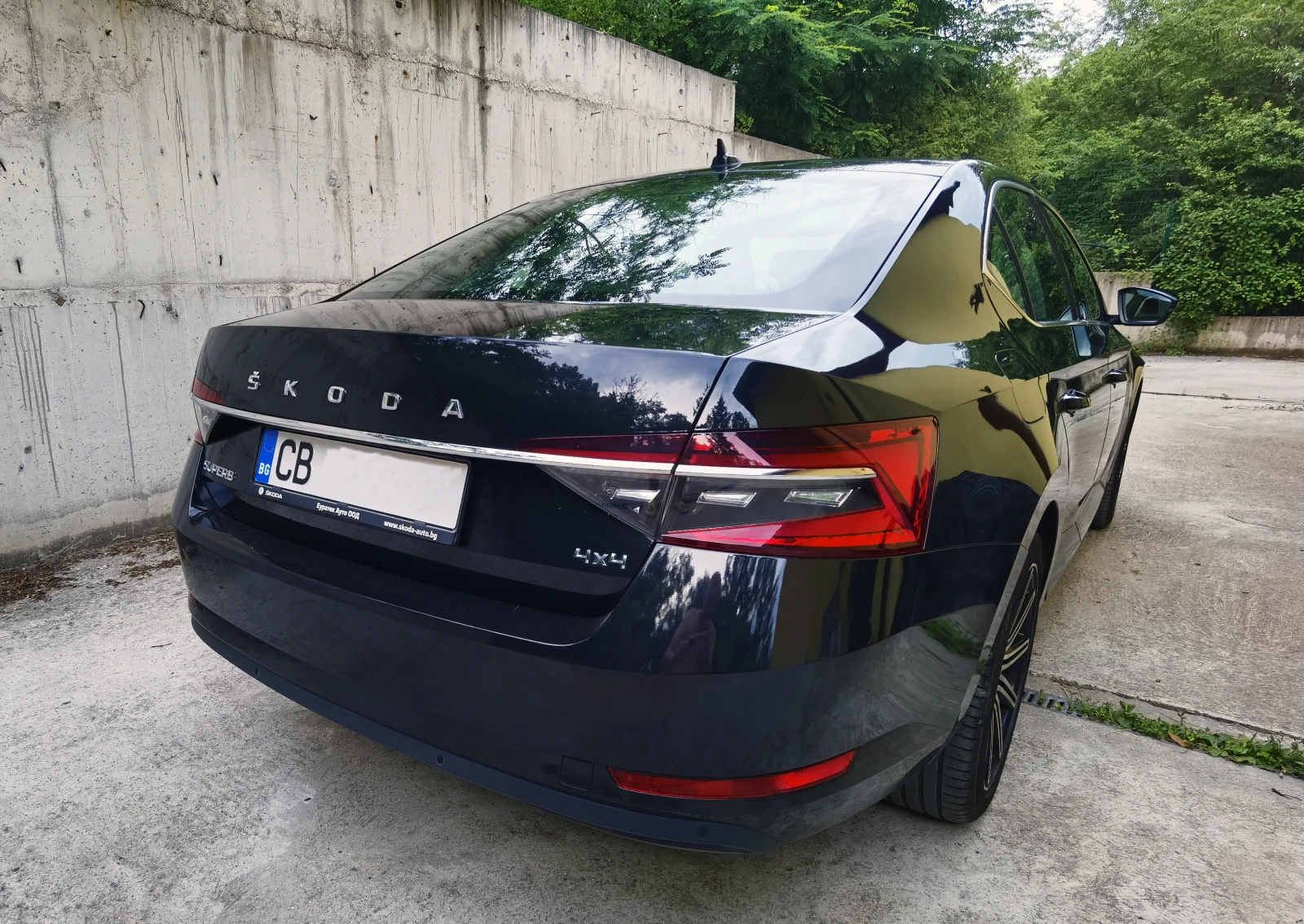 Skoda Superb 4х4, 200 к.с., TDI, 7 DSG, снимка 3 - Автомобили и джипове - 55684155