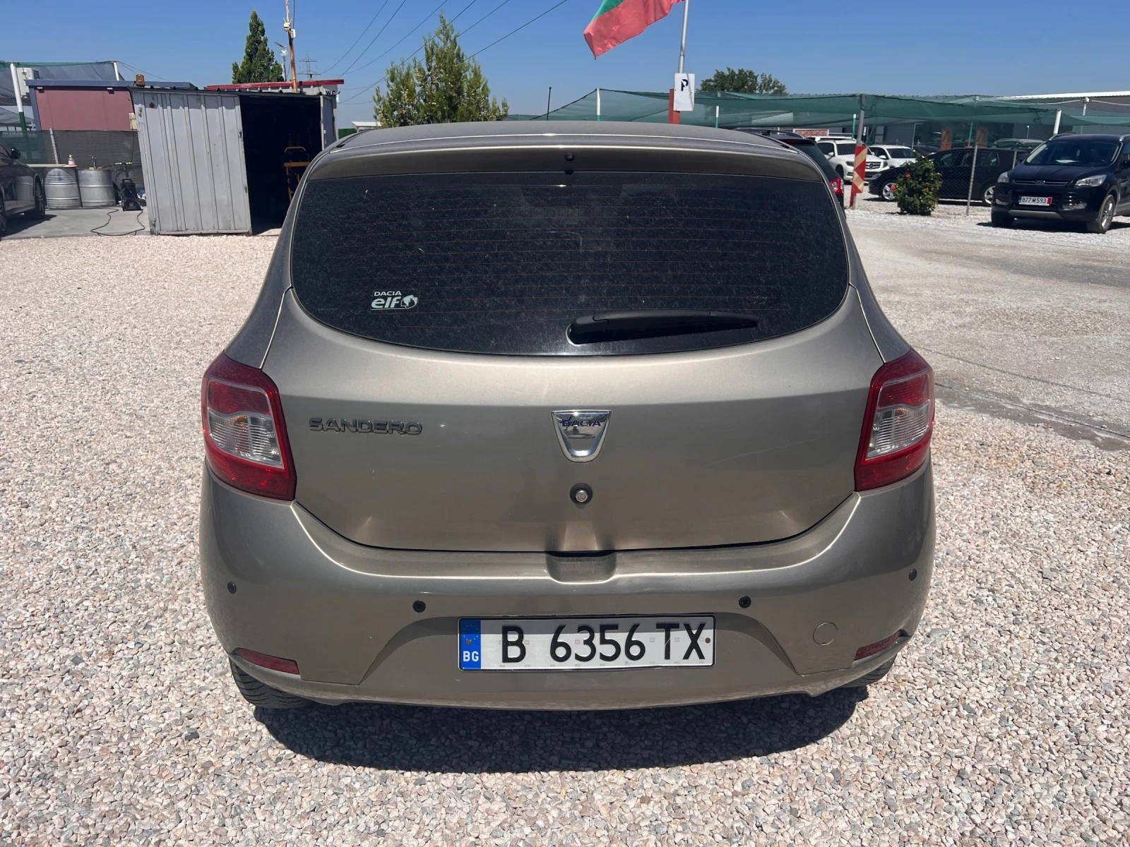 Dacia Sandero 1.5D 90кс, снимка 8 - Автомобили и джипове - 55689501