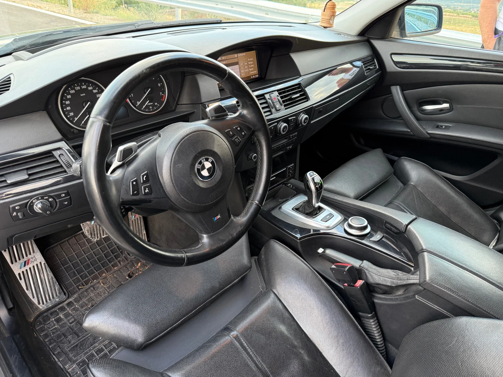 BMW 530, снимка 6 - Автомобили и джипове - 55725456