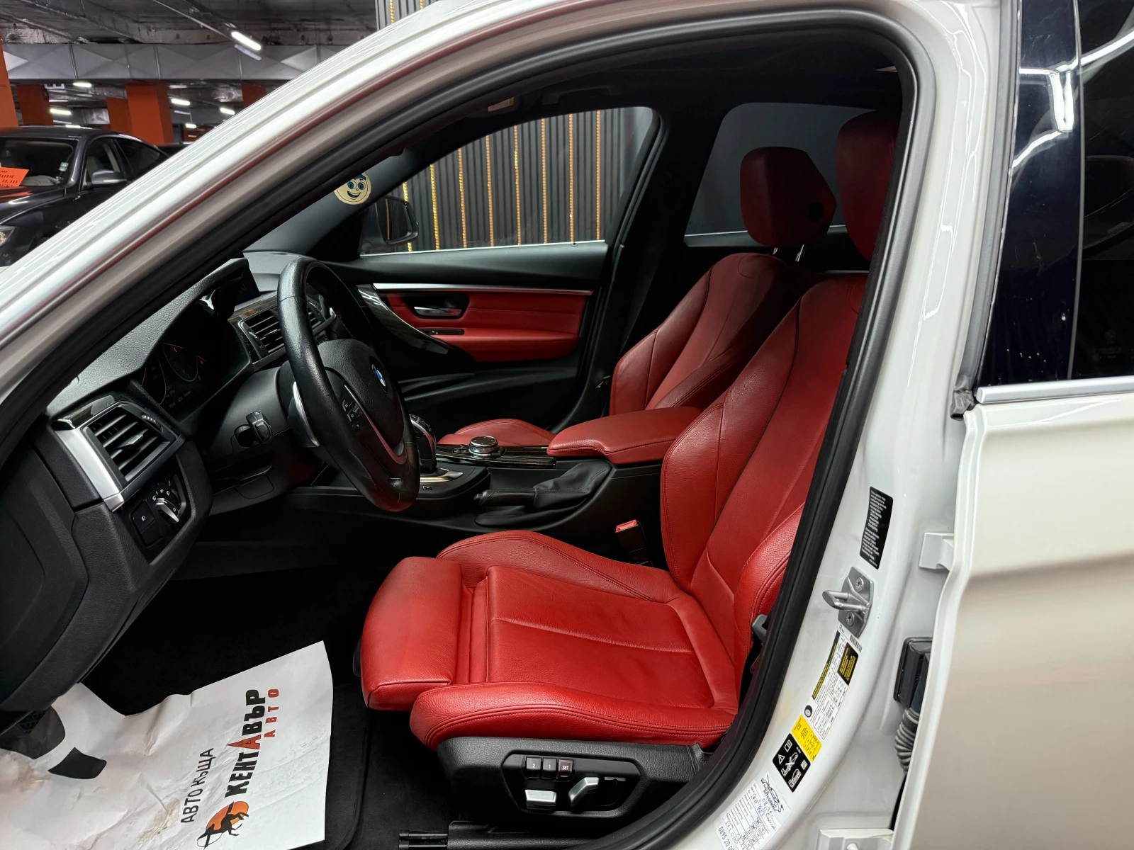 BMW 330 2.0i 252 к.с./Xdrive, снимка 7 - Автомобили и джипове - 55726041