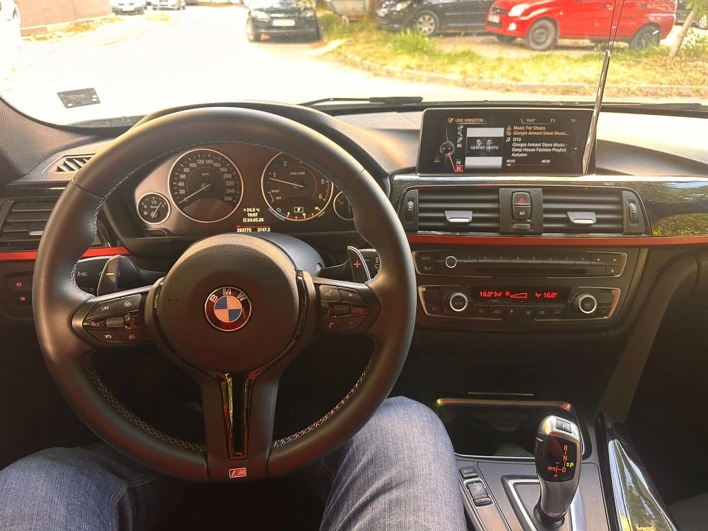 BMW 318 Sport Line 8ZF, снимка 14 - Автомобили и джипове - 55953785