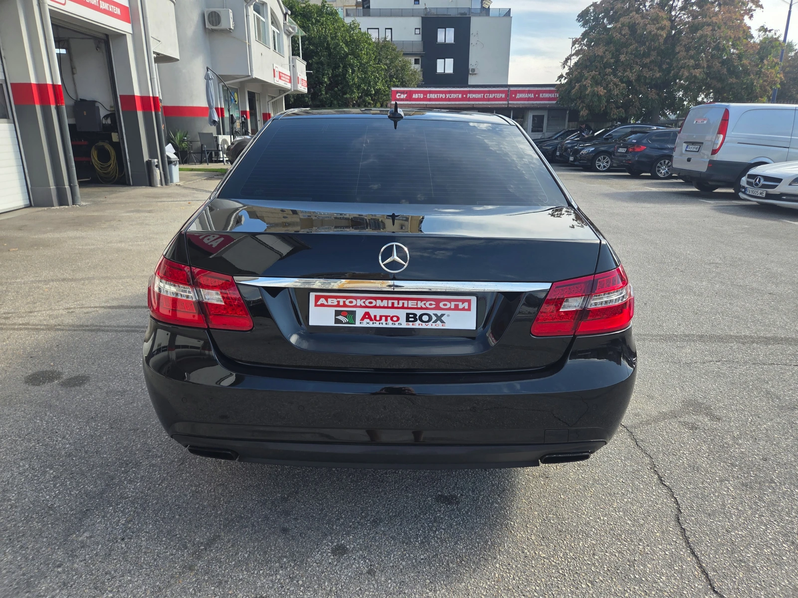 Mercedes-Benz E 350 CDI///AMG Line/Distronic/HARMAN-KARDON/NAVI | Mobile.bg � ����������� 4