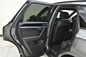 VW Touareg 5.0TDI R-LINE * 360* IQ HD MATRIX* PANO FULL - 30900 € / 60435.15 лв. - 90265856 17