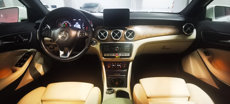 Mercedes-Benz GLA 250 4matic, снимка 14 - Автомобили и джипове - 46804949