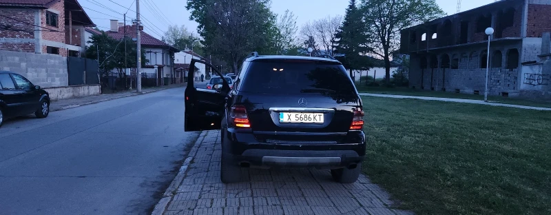 Mercedes-Benz ML 320, снимка 10 - Автомобили и джипове - 47668723