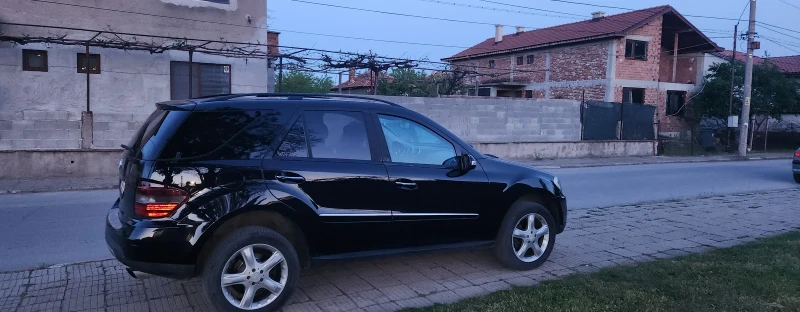 Mercedes-Benz ML 320, снимка 2 - Автомобили и джипове - 47668723