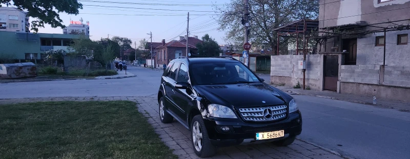 Mercedes-Benz ML 320, снимка 3 - Автомобили и джипове - 47668723