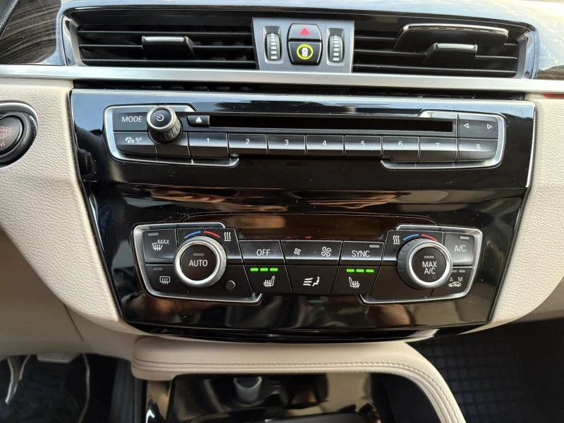 BMW X1 2.0 xDrive, снимка 12 - Автомобили и джипове - 52311605