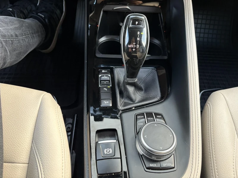 BMW X1 2.0 xDrive, снимка 13 - Автомобили и джипове - 52311605