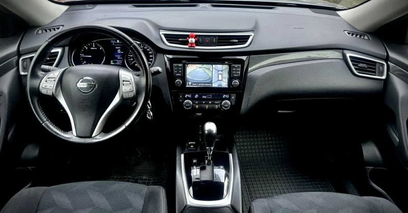 Nissan X-trail 7 места, снимка 13 - Автомобили и джипове - 52343812