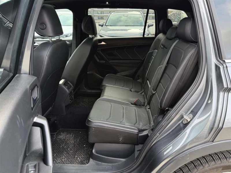 VW Tiguan HIGHLINE R-LINE * * CARFAX * * АВТО КРЕДИТ * * , снимка 15 - Автомобили и джипове - 52644401
