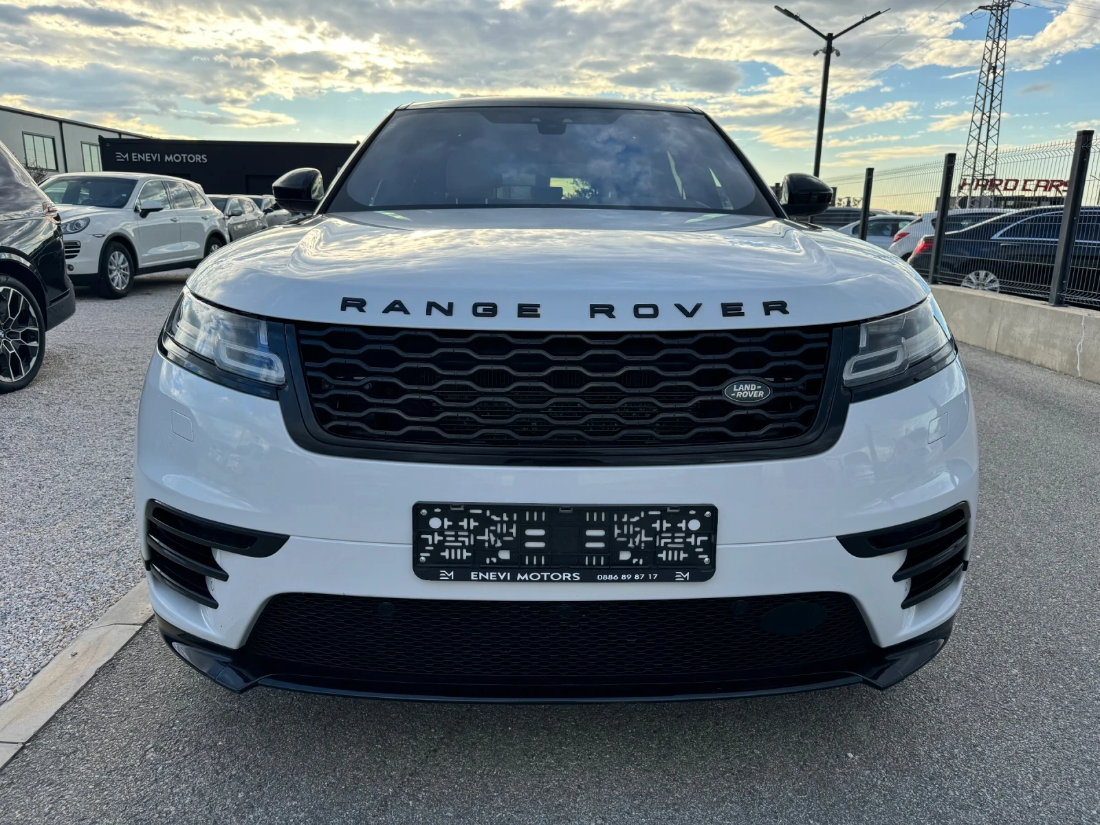 Land Rover Range Rover Velar 3.0D R-DAYNAMIC 300HS - изображение 2