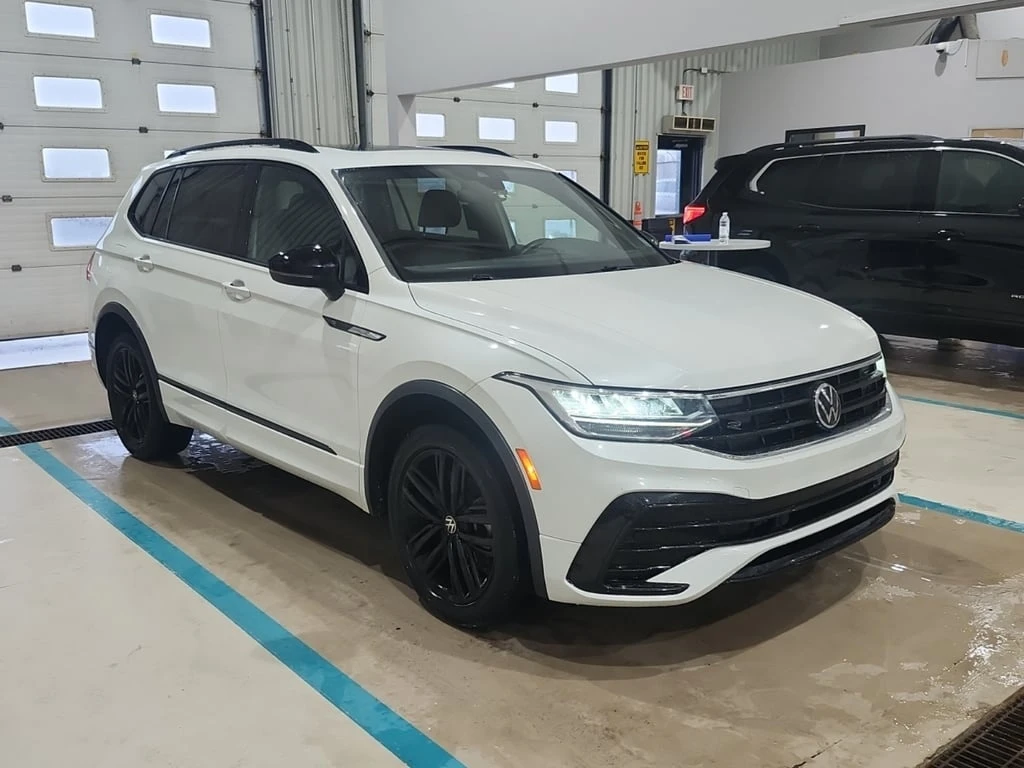 VW Tiguan * COMFORTLINE R LINE BLACK EDITION * CARFAX *   | Mobile.bg   2