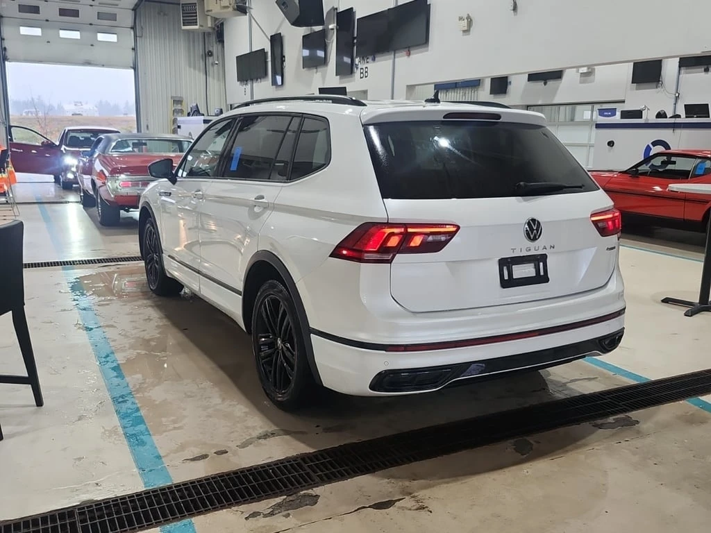 VW Tiguan * COMFORTLINE R LINE BLACK EDITION * CARFAX *   | Mobile.bg   4