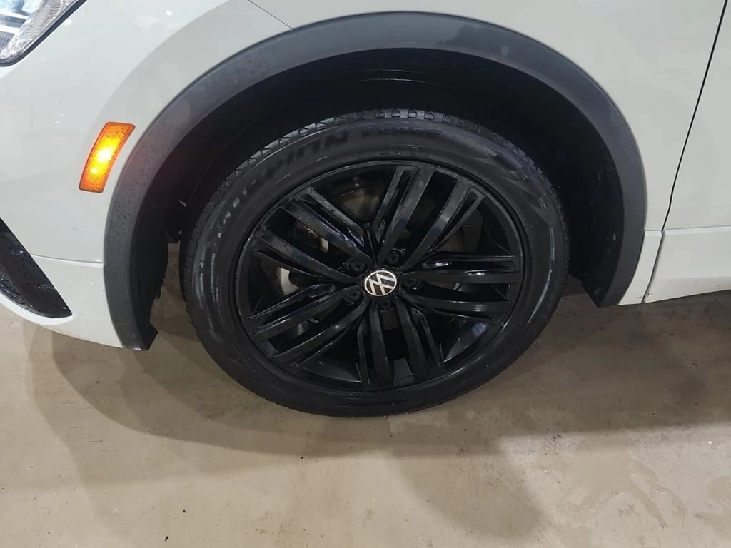 VW Tiguan * COMFORTLINE R LINE BLACK EDITION * CARFAX *   | Mobile.bg   6