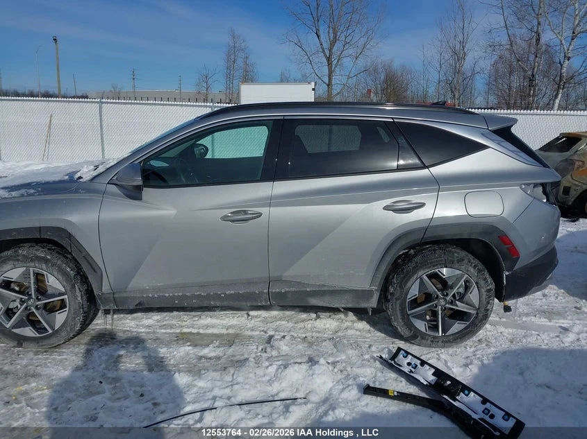 Hyundai Tucson N-Line, снимка 14 - Автомобили и джипове - 53730518