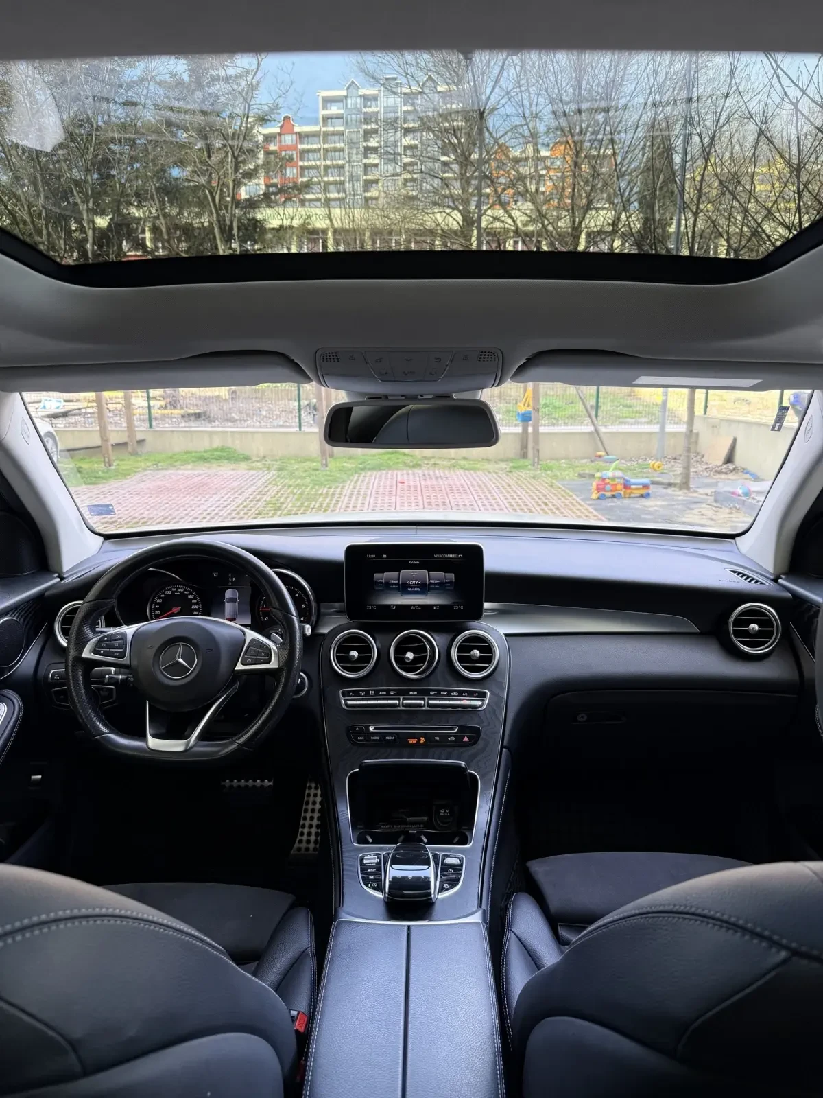 Mercedes-Benz GLC 250 Exclusive 4MATIC 9G, снимка 9 - Автомобили и джипове - 53984347