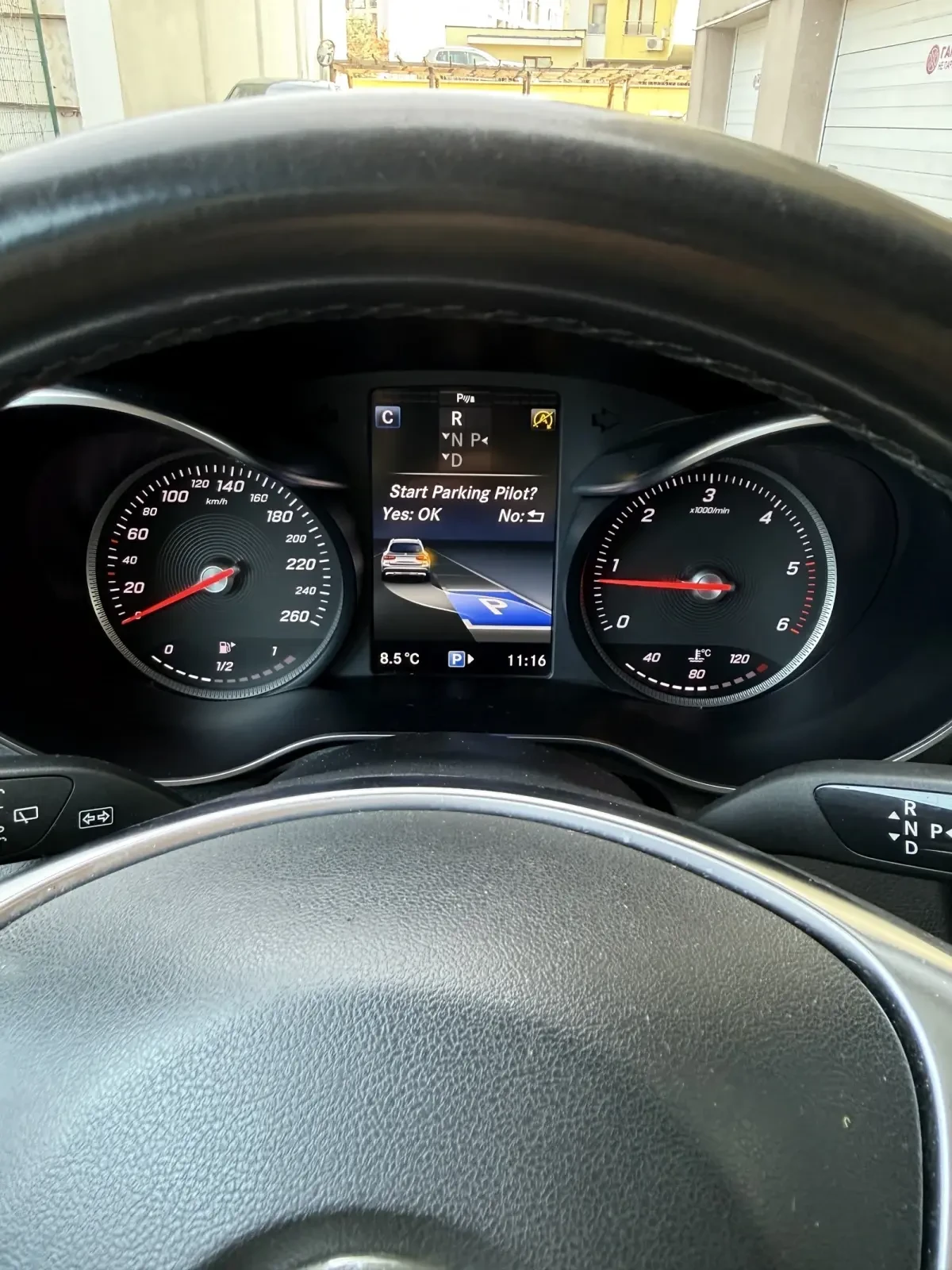 Mercedes-Benz GLC 250 Exclusive 4MATIC 9G, снимка 10 - Автомобили и джипове - 53984347