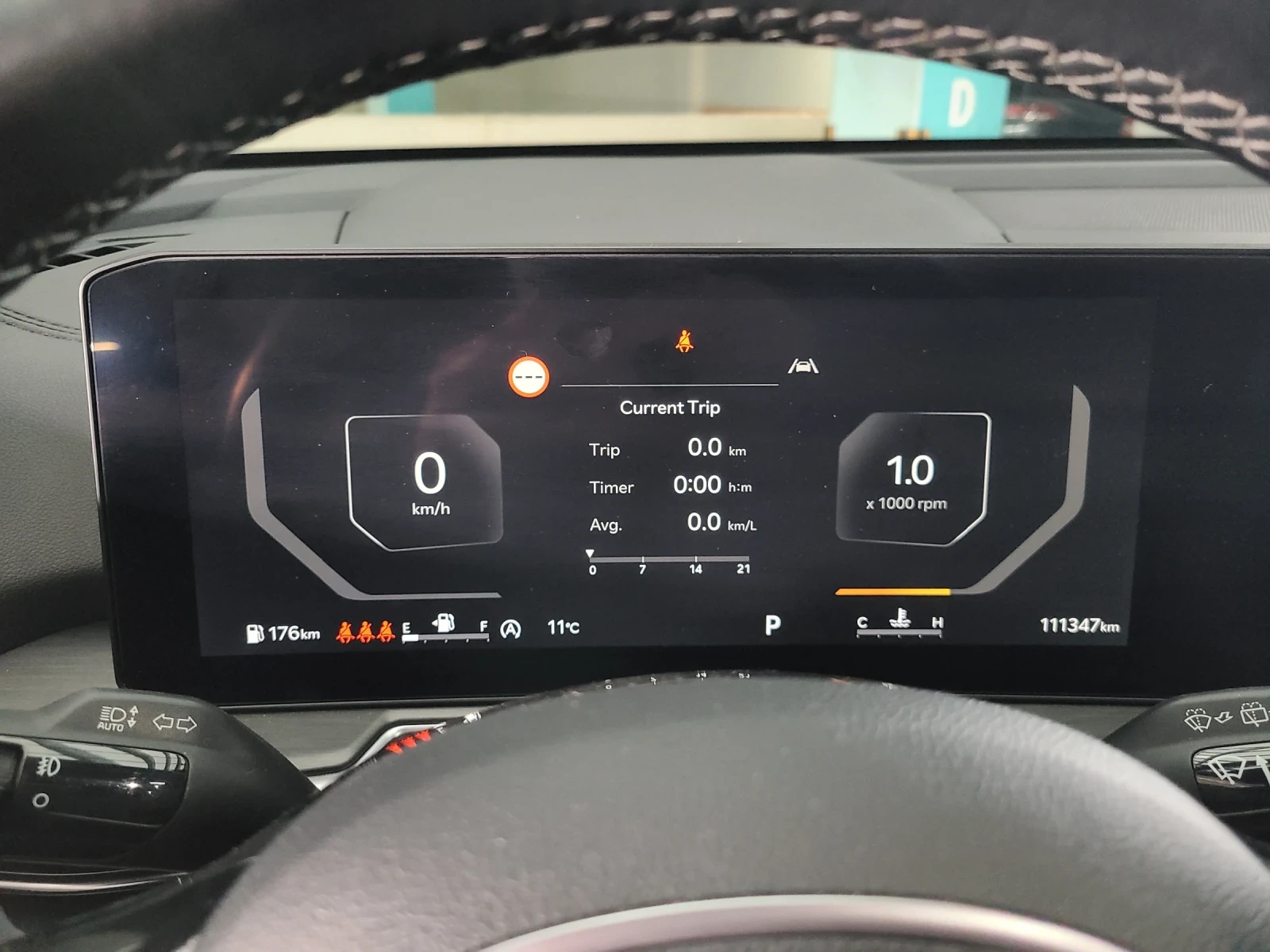 Kia Sorento ОЧАКВАН ВНОС 15.04, 2.2 ДИЗЕЛ, FWD, DISTRONIC + , снимка 13 - Автомобили и джипове - 54007881