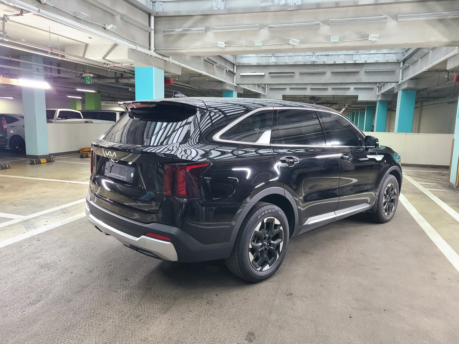 Kia Sorento ОЧАКВАН ВНОС 15.04, 2.2 ДИЗЕЛ, FWD, DISTRONIC + , снимка 3 - Автомобили и джипове - 54007881