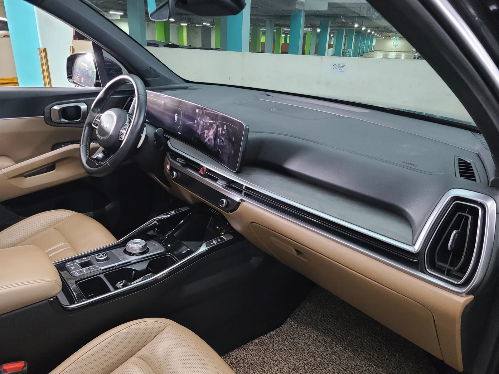 Kia Sorento ОЧАКВАН ВНОС 15.04, 2.2 ДИЗЕЛ, FWD, DISTRONIC + , снимка 11 - Автомобили и джипове - 54007881