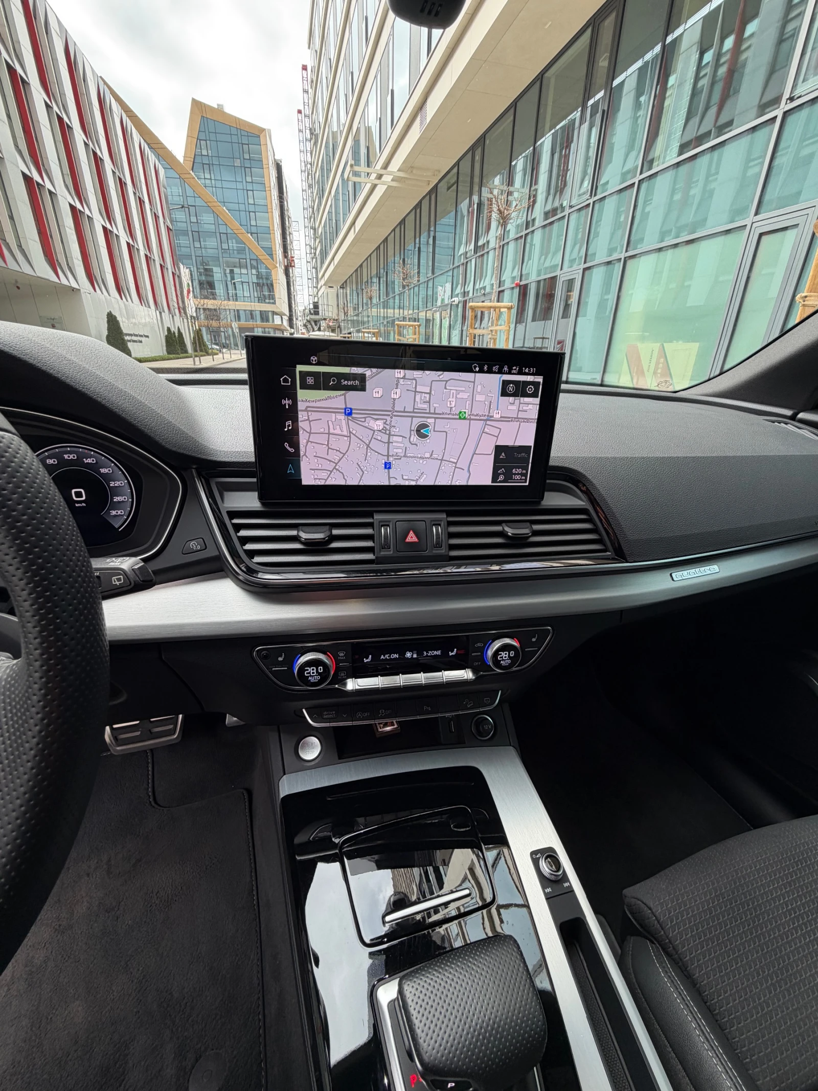 Audi Q5 В ГАРАНЦИЯ, снимка 5 - Автомобили и джипове - 54112257