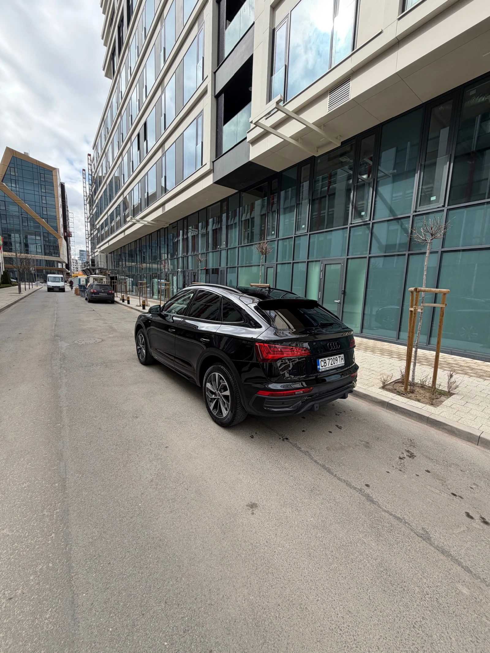 Audi Q5 В ГАРАНЦИЯ, снимка 4 - Автомобили и джипове - 54112257