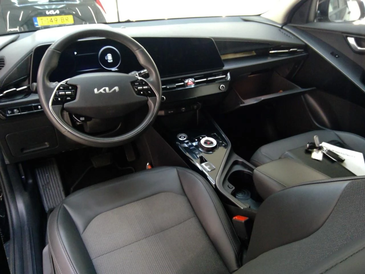 Kia Niro 65 kWh DynamicLine, снимка 5 - Автомобили и джипове - 54358382