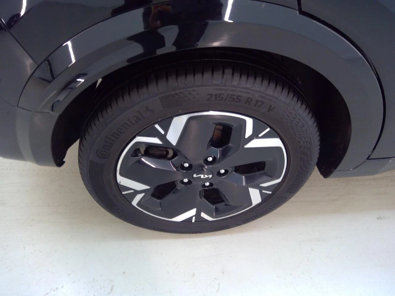 Kia Niro 65 kWh DynamicLine, снимка 13 - Автомобили и джипове - 54358382