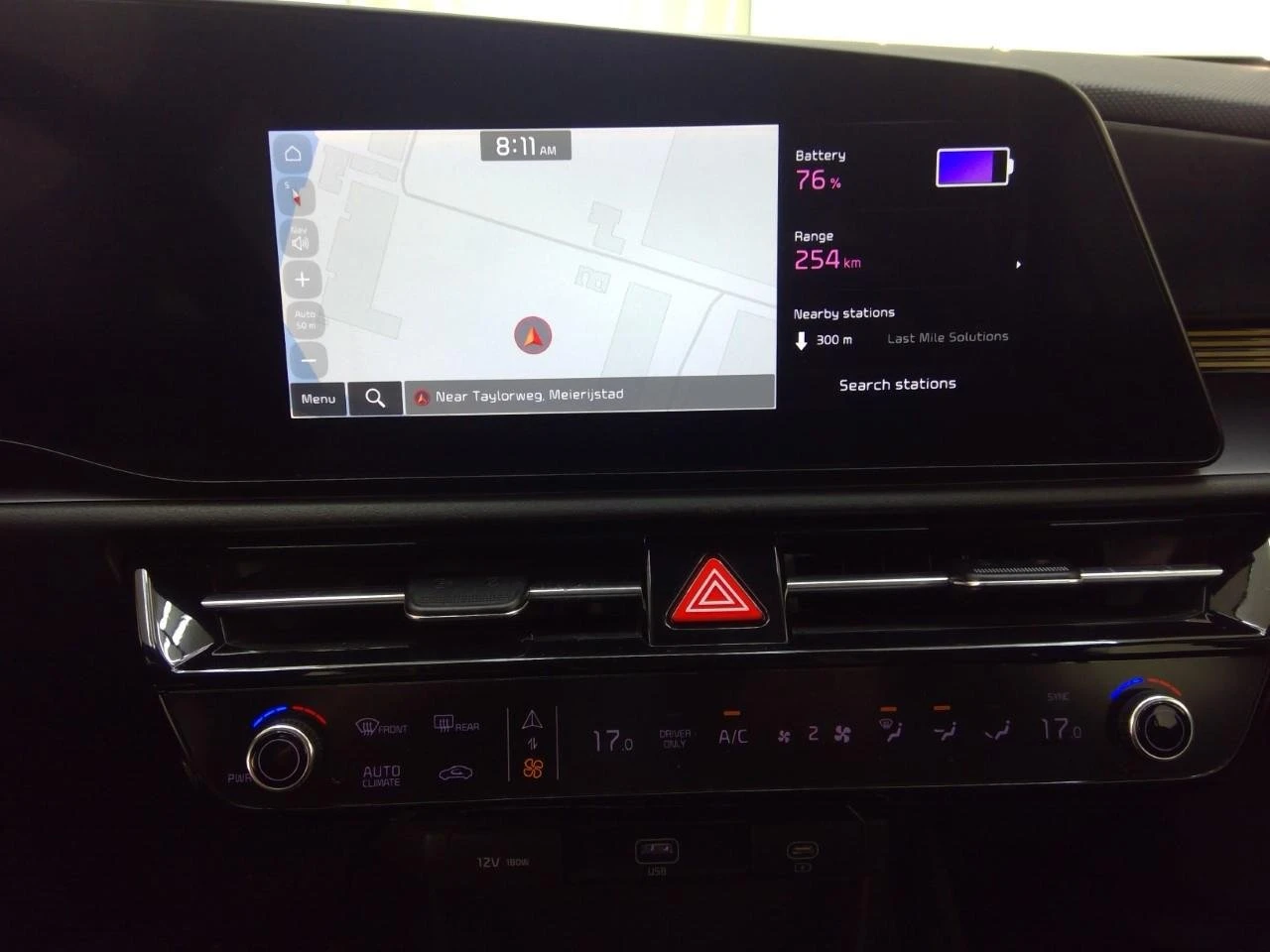 Kia Niro 65 kWh DynamicLine, снимка 9 - Автомобили и джипове - 54358382